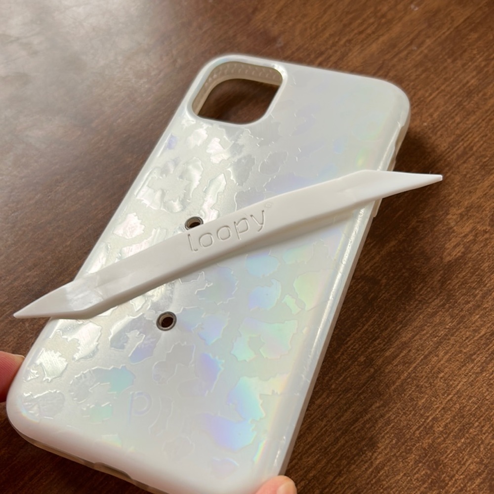 iPhone 11/Xr Loopy Case Opal Leopard